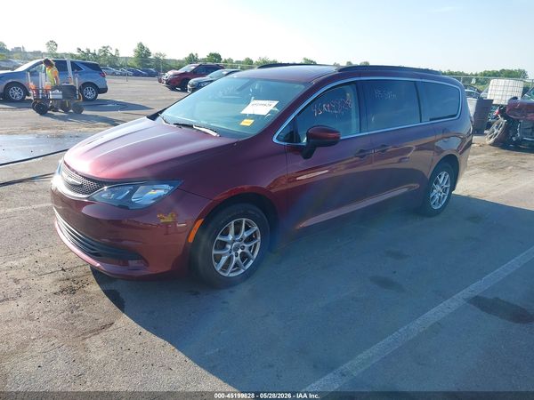 2020 CHRYSLER VOYAGER LXI