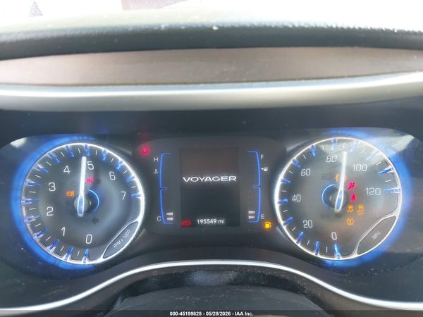 2020 CHRYSLER VOYAGER LXI