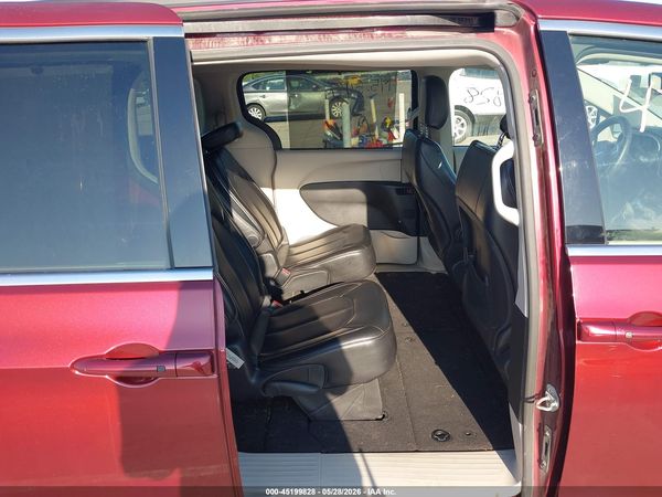 2020 CHRYSLER VOYAGER LXI