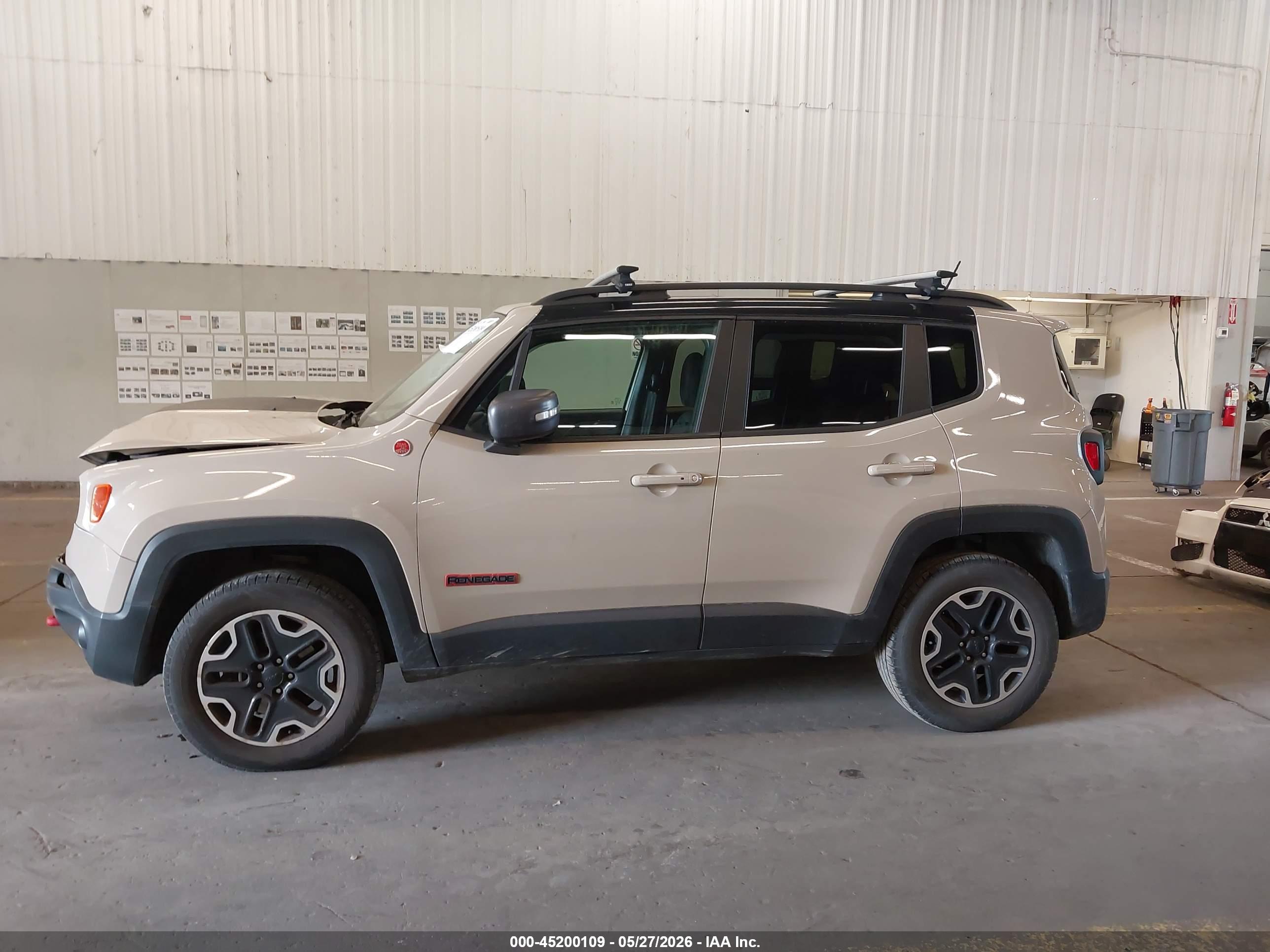 2016 JEEP RENEGADE TRAILHAWK