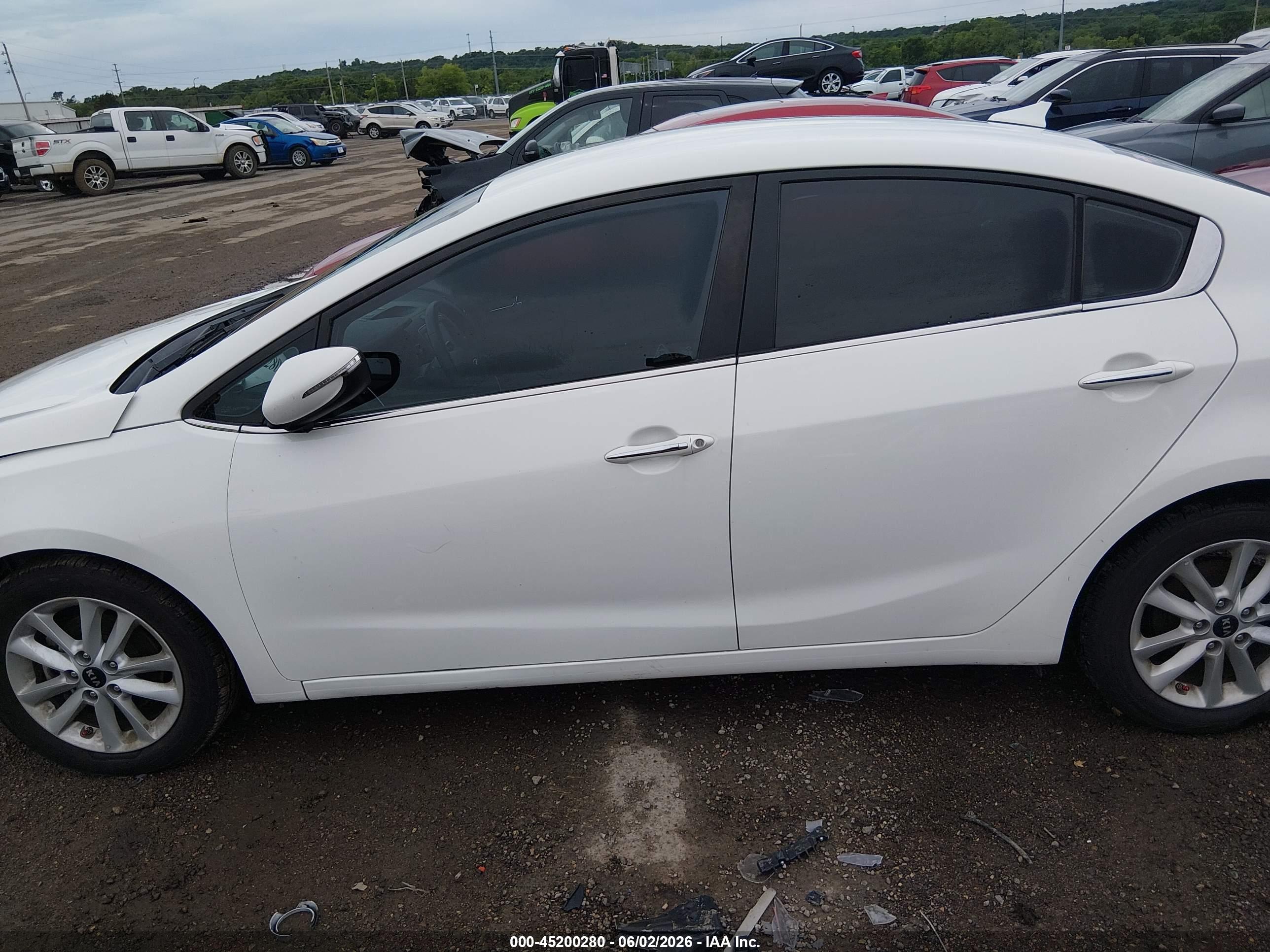 2017 KIA FORTE S