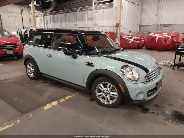 2013 MINI CLUBMAN COOPER