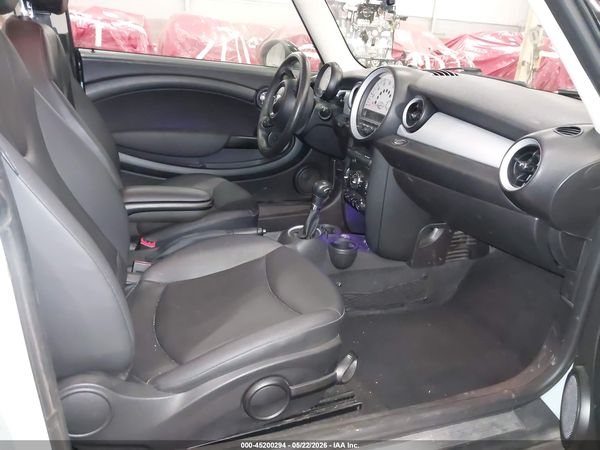 2013 MINI CLUBMAN COOPER