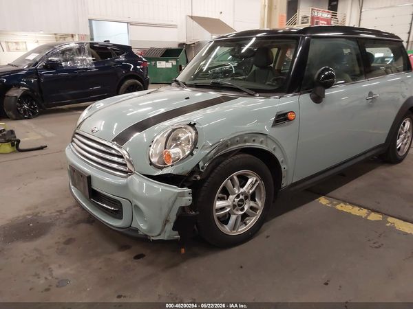 2013 MINI CLUBMAN COOPER
