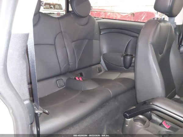 2013 MINI CLUBMAN COOPER