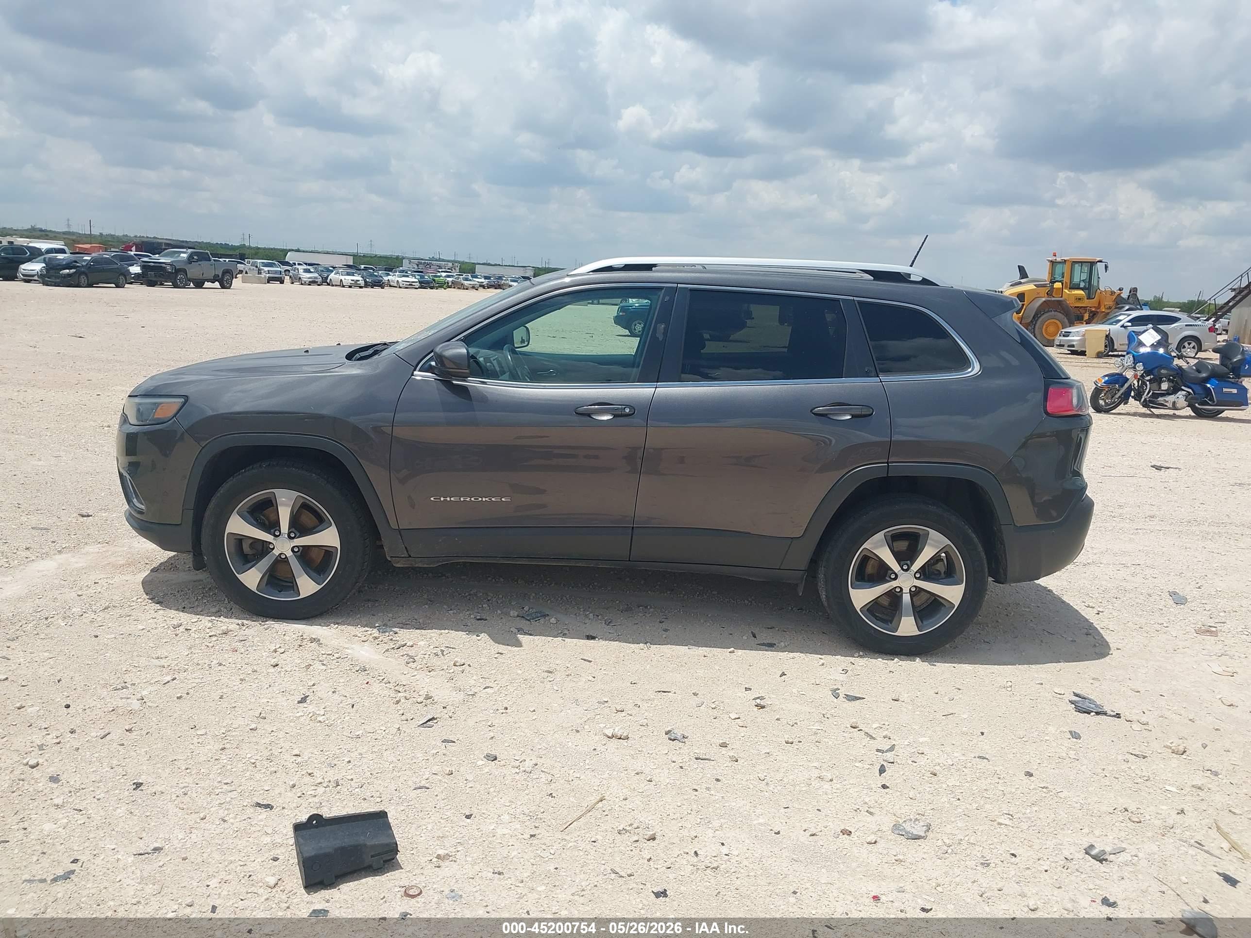 2019 JEEP CHEROKEE LIMITED 4X4