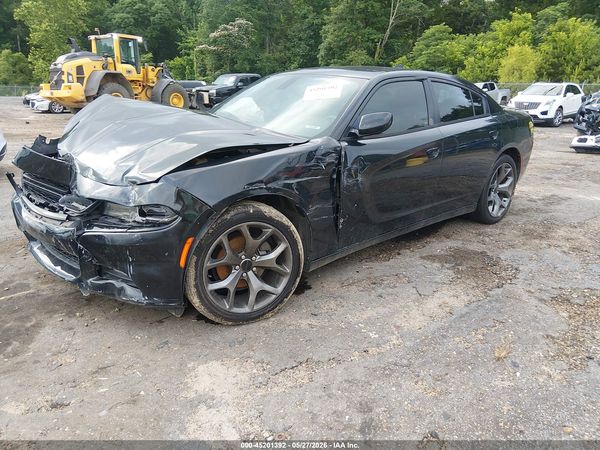 2015 DODGE CHARGER SXT