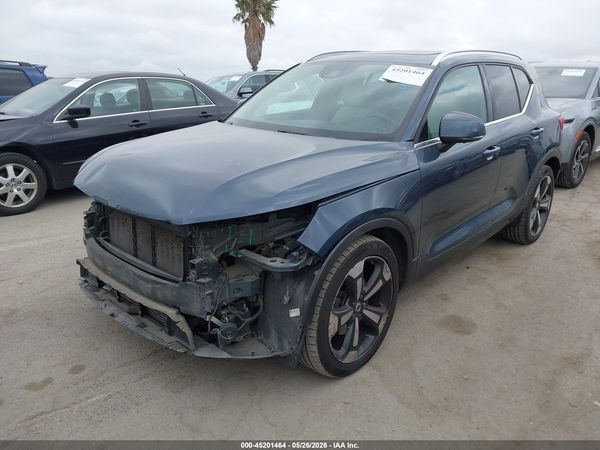 2019 VOLVO XC40 T5 INSCRIPTION