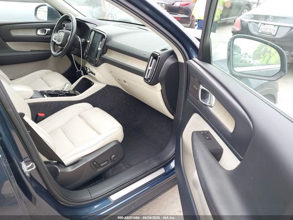2019 VOLVO XC40 T5 INSCRIPTION
