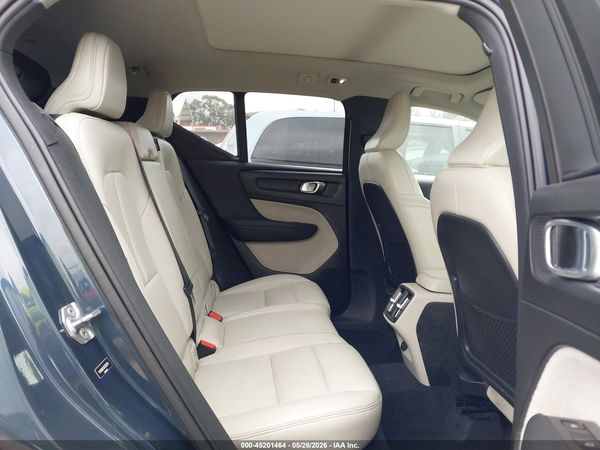 2019 VOLVO XC40 T5 INSCRIPTION
