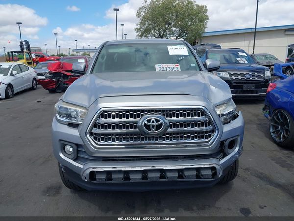 2017 TOYOTA TACOMA SR5 V6