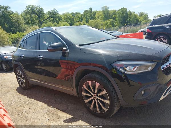2021 MERCEDES-BENZ GLA 250 4MATIC
