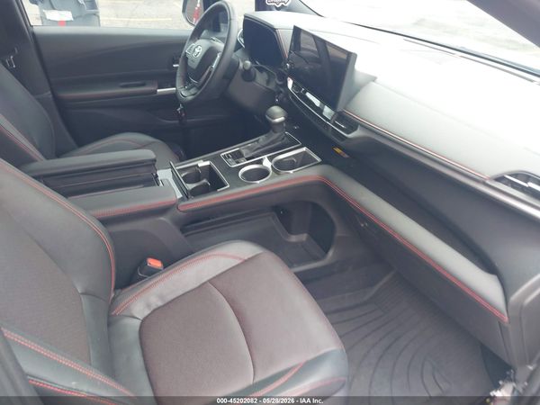 2025 TOYOTA SIENNA XSE