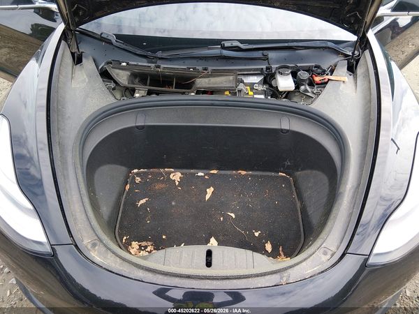 2018 TESLA MODEL 3 LONG RANGE/PERFORMANCE