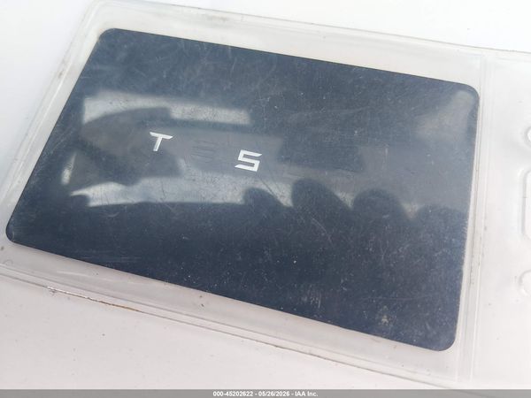 2018 TESLA MODEL 3 LONG RANGE/PERFORMANCE