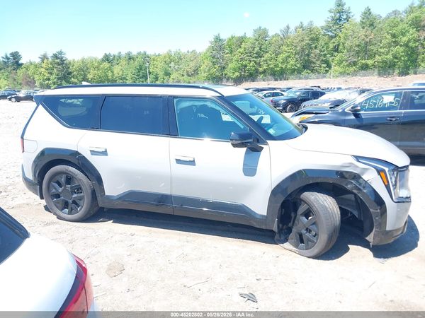 2026 KIA EV9 LAND