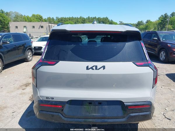 2026 KIA EV9 LAND
