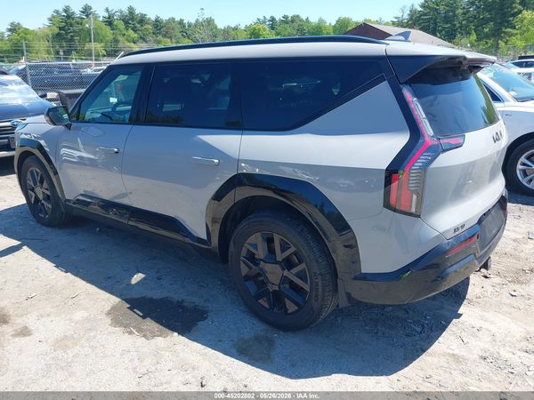 2026 KIA EV9 LAND