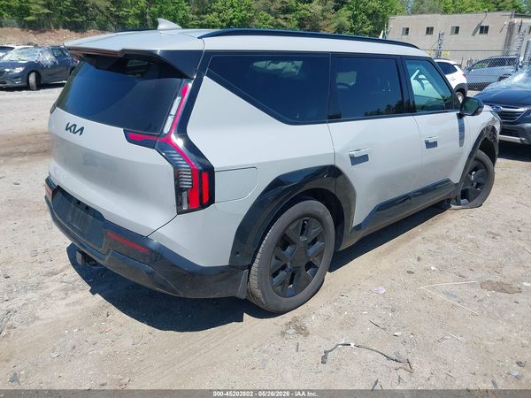 2026 KIA EV9 LAND