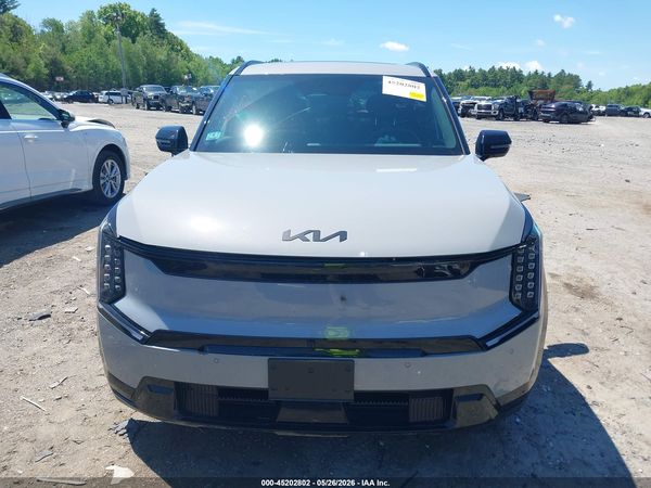 2026 KIA EV9 LAND