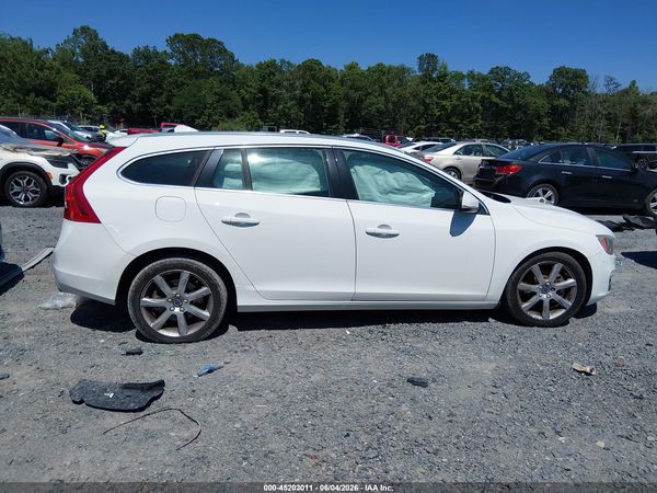 2016 VOLVO V60 T5 DRIVE-E PREMIER