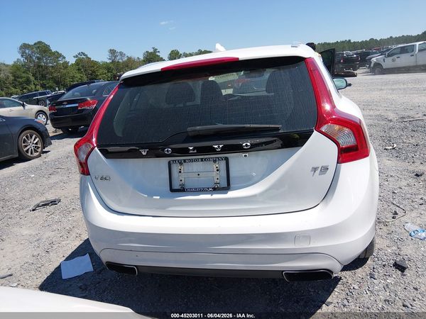 2016 VOLVO V60 T5 DRIVE-E PREMIER