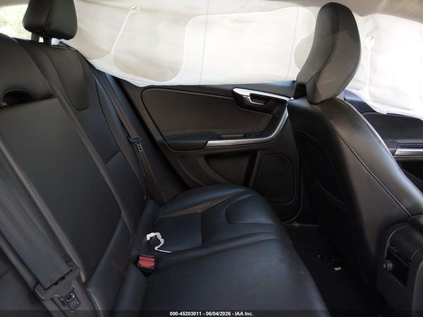 2016 VOLVO V60 T5 DRIVE-E PREMIER
