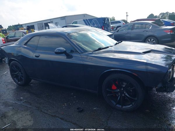 2016 DODGE CHALLENGER SXT