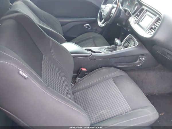 2016 DODGE CHALLENGER SXT