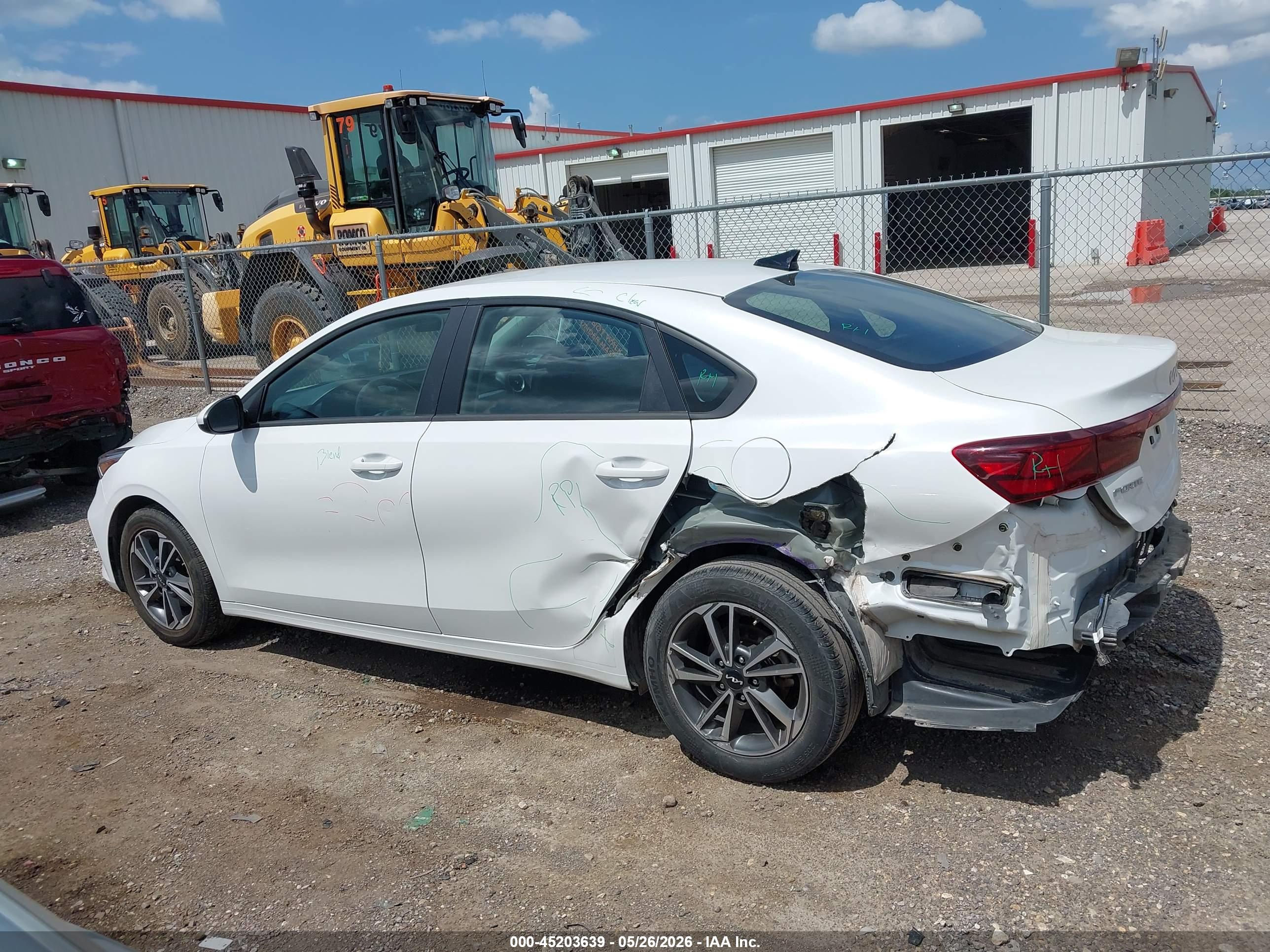 2023 KIA FORTE LXS