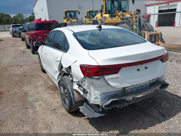 2023 KIA FORTE LXS