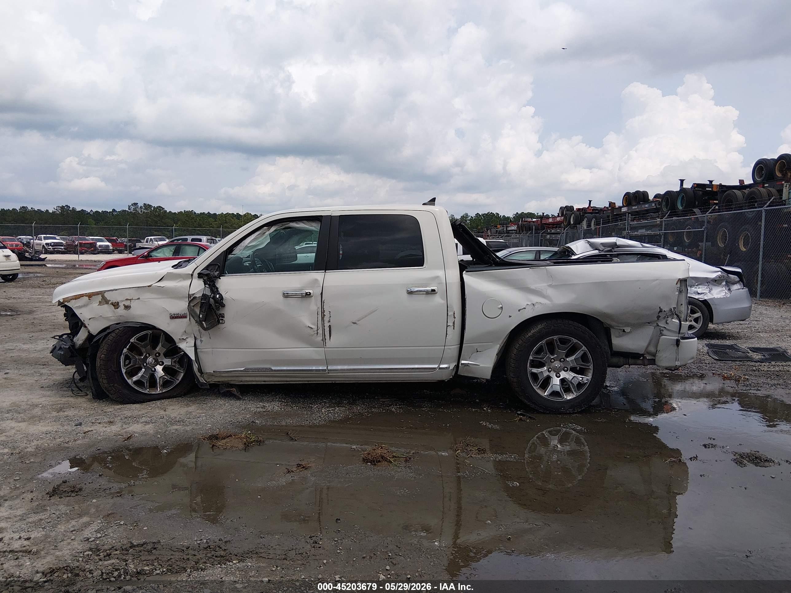 2017 RAM 1500 LONGHORN CREW CAB 4X2
