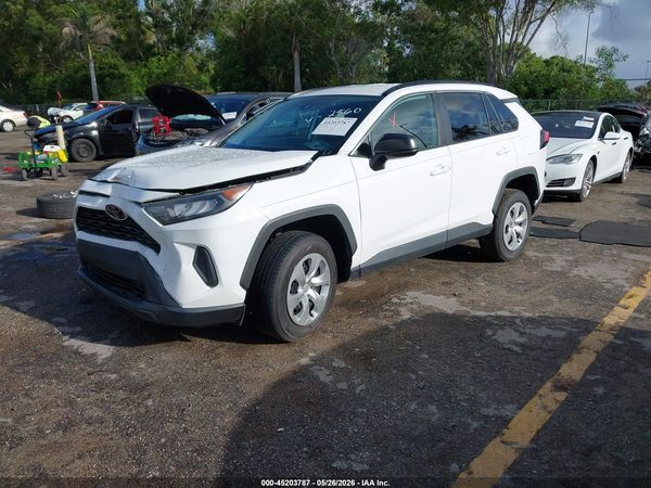 2020 TOYOTA RAV4 LE
