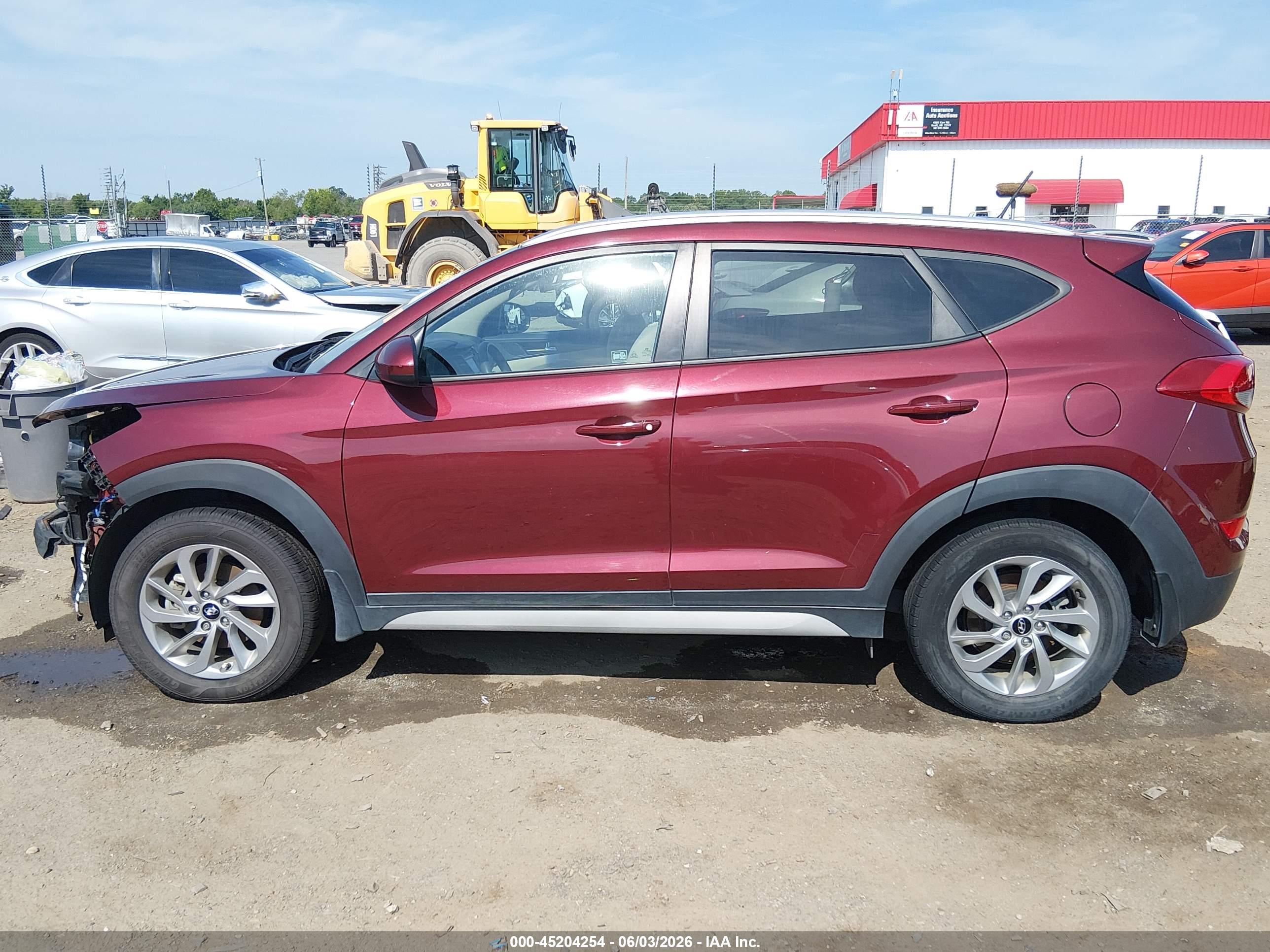 2017 HYUNDAI TUCSON SE