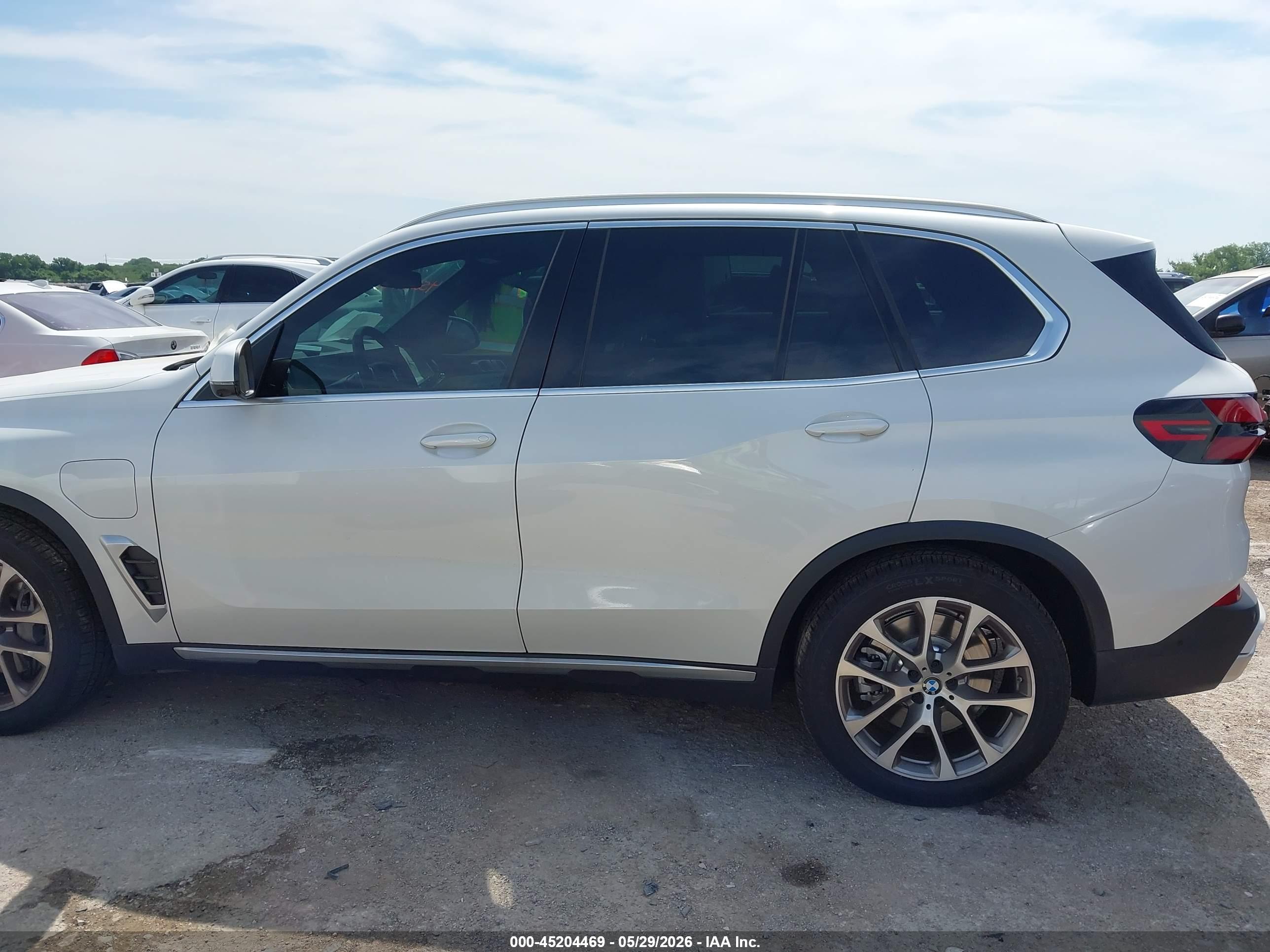 2026 BMW X5 PHEV XDRIVE50E
