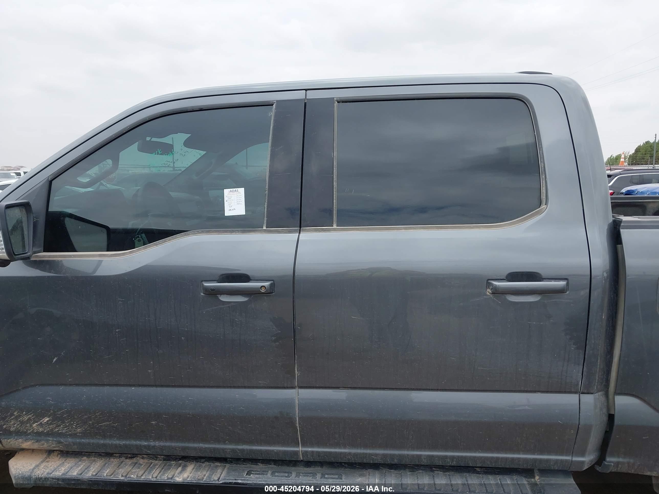 2025 FORD F-150 LARIAT