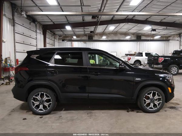 2023 KIA SELTOS EX