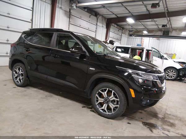 2023 KIA SELTOS EX