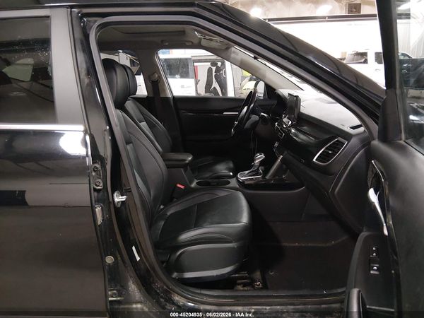 2023 KIA SELTOS EX