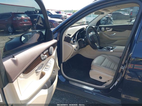 2017 MERCEDES-BENZ GLC 300 4MATIC