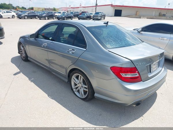 2014 MERCEDES-BENZ C 250 SPORT