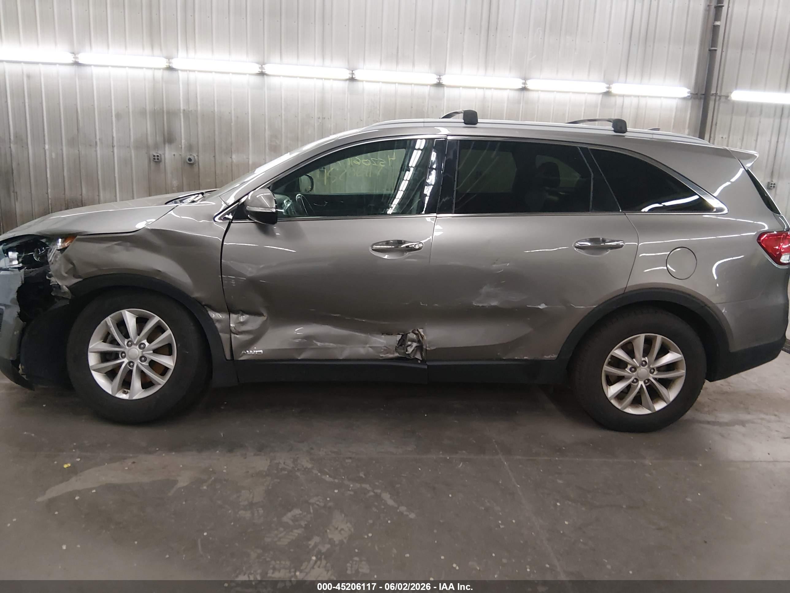 2017 KIA SORENTO 2.4L LX