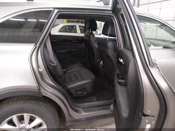 2017 KIA SORENTO 2.4L LX
