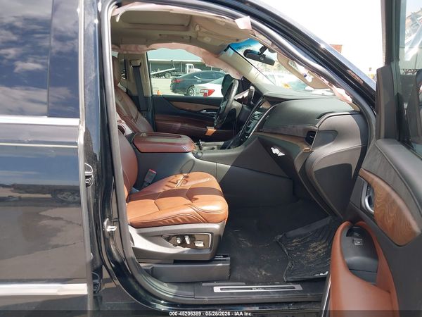 2019 CADILLAC ESCALADE LUXURY