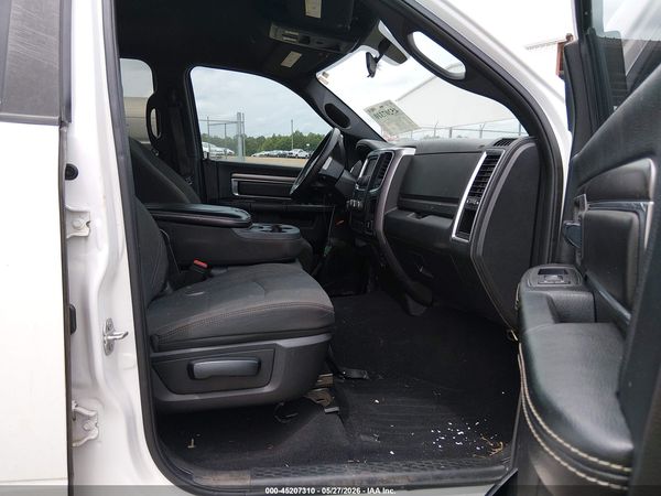 2021 RAM 1500 CLASSIC WARLOCK  4X2 5'7 BOX