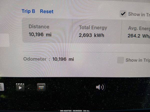 2026 TESLA MODEL Y