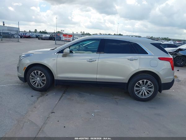 2017 CADILLAC XT5