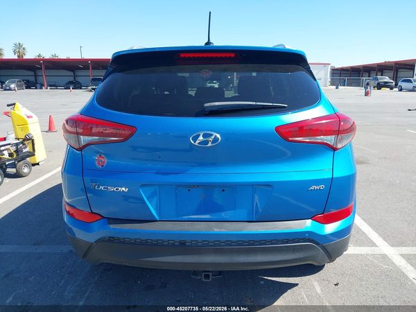 2016 HYUNDAI TUCSON SE