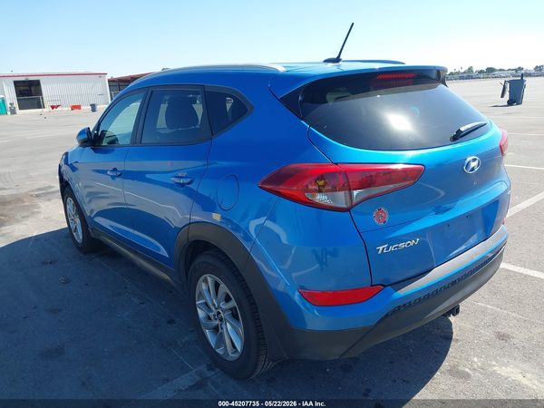 2016 HYUNDAI TUCSON SE