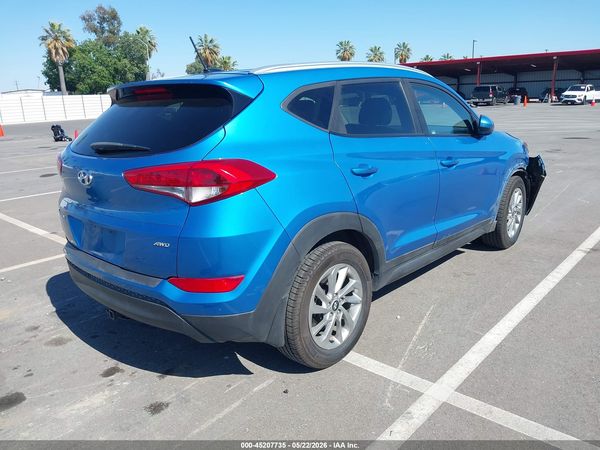 2016 HYUNDAI TUCSON SE
